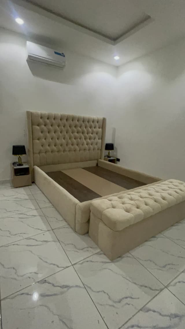 Tufted 6 x 6 Bedframe with Ottoman & Bedside